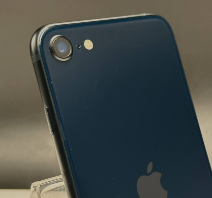 iPhone SE 2022 (3-го поколения) 64GB Midnight